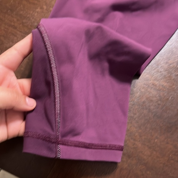 Lululemon crop legging - Picture 4 of 9